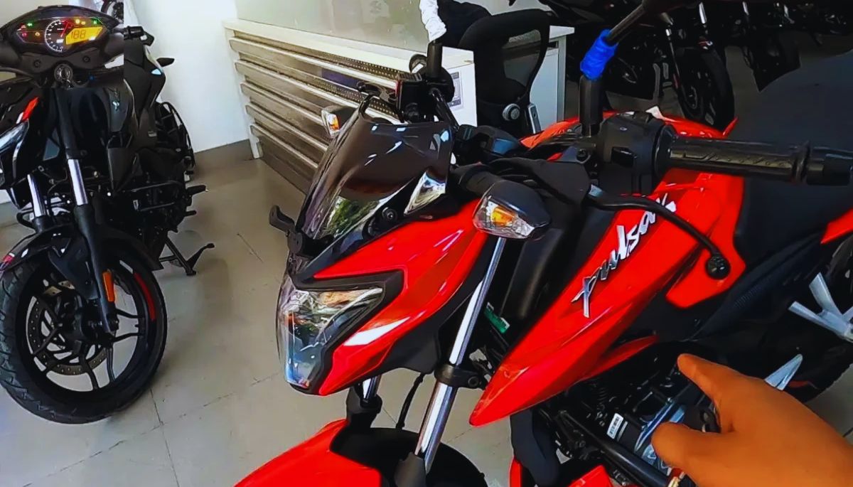 Bajaj Pulsar N150