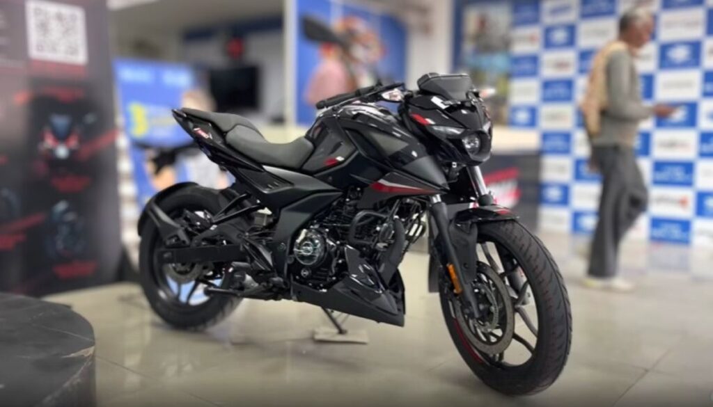 Bajaj Pulsar N160