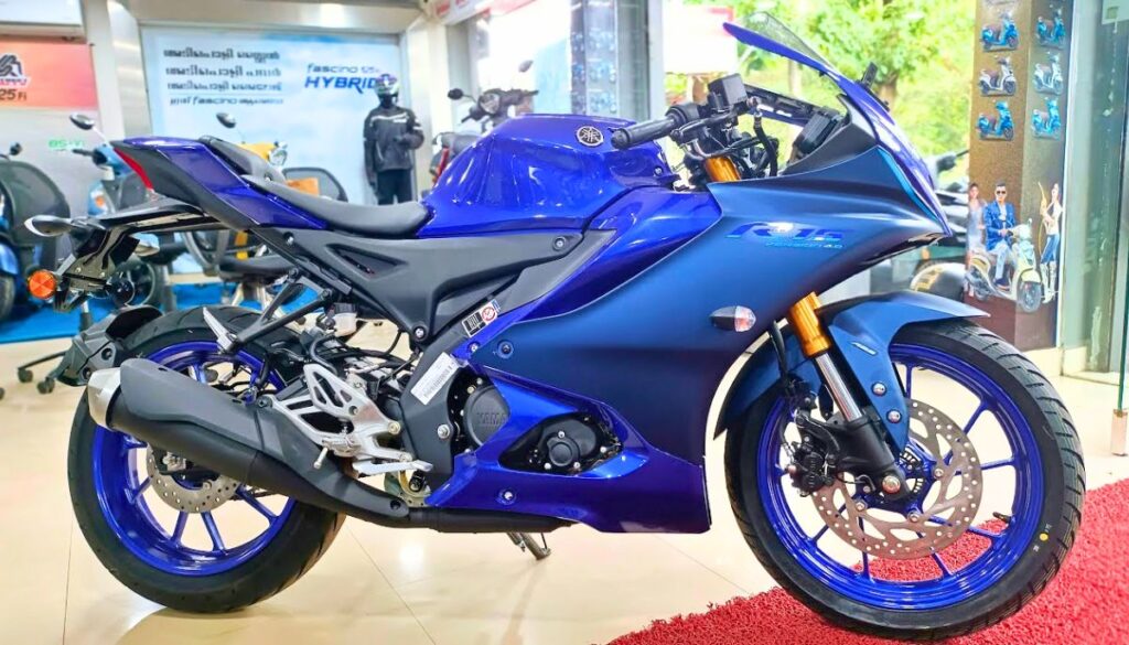 Yamaha R15