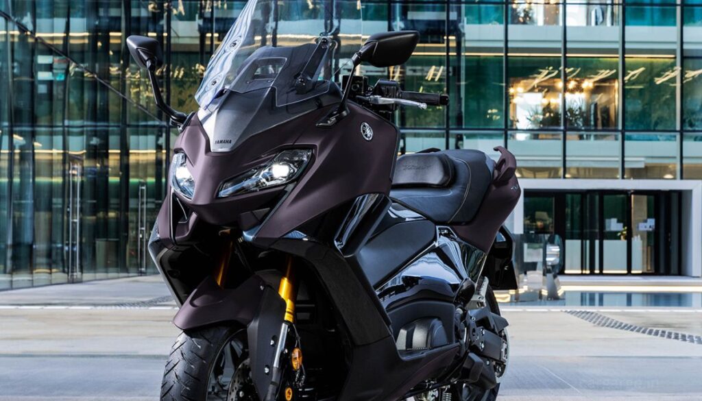 2024 Yamaha TMAX 560